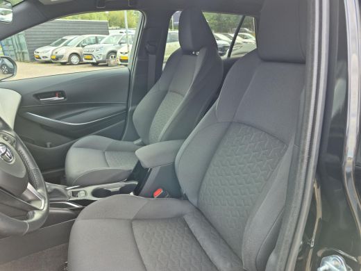 Toyota Corolla Touring Sports 2.0 Hybrid Executive ActivLease financial lease