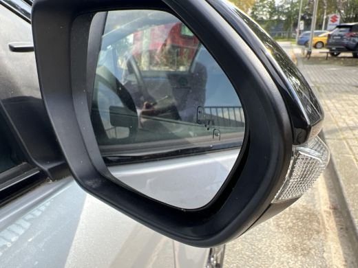 Toyota Yaris 1.5 Hybrid 130 Launch Edition | HUD | JBL Audio | ActivLease financial lease