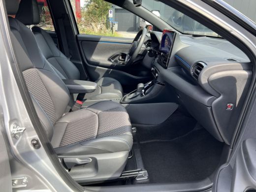 Toyota Yaris 1.5 Hybrid 130 Launch Edition | HUD | JBL Audio | ActivLease financial lease