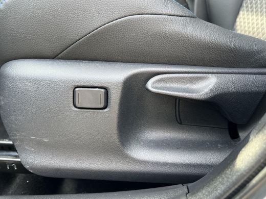 Toyota Yaris 1.5 Hybrid 130 Launch Edition | HUD | JBL Audio | ActivLease financial lease