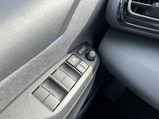 Toyota Yaris 1.5 Hybrid 130 Launch Edition | HUD | JBL Audio | ActivLease financial lease