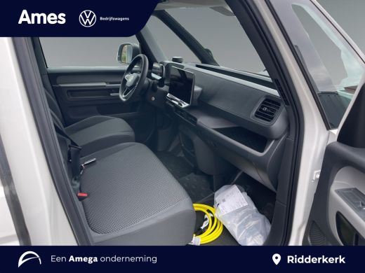 Volkswagen ID. Buzz Cargo Cargo Economy Limited Edition Elektromotor 210 kW / 286 PK 2988 mm Elektrische aandrijv | Trekhaak ActivLease financial lease