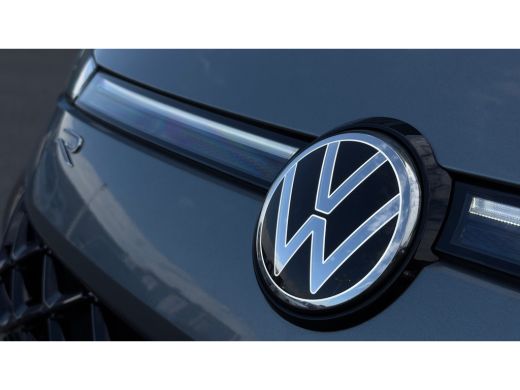 Volkswagen T-Roc 1.5 eTsi R-Line First Edition DSG | Panorama Dak | Camera | Apple Carplay | ActivLease financial lease