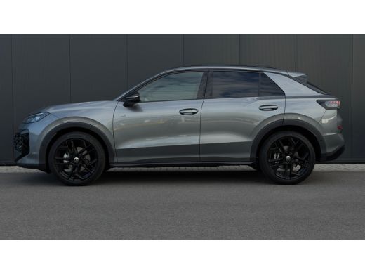 Volkswagen T-Roc 1.5 eTsi R-Line First Edition DSG | Panorama Dak | Camera | Apple Carplay | ActivLease financial lease