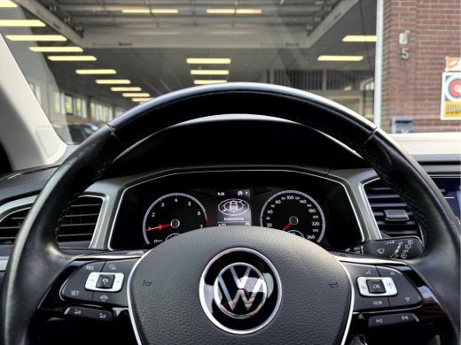 Volkswagen T-Roc 1.5 TSI Style Business Panoramadak, Stoelverwarming, App Connect ActivLease financial lease