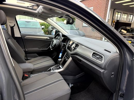 Volkswagen T-Roc 1.5 TSI Style Business Panoramadak, Stoelverwarming, App Connect ActivLease financial lease
