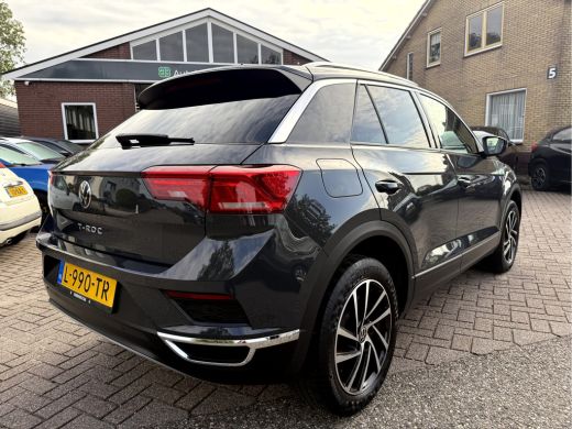 Volkswagen T-Roc 1.5 TSI Style Business Panoramadak, Stoelverwarming, App Connect ActivLease financial lease