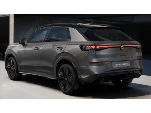 Volkswagen T-Roc R-Line Edition | 'App-Connect' draadloze smartphone integratie | 30,5 cm display met 2D en 3D wee... ActivLease financial lease