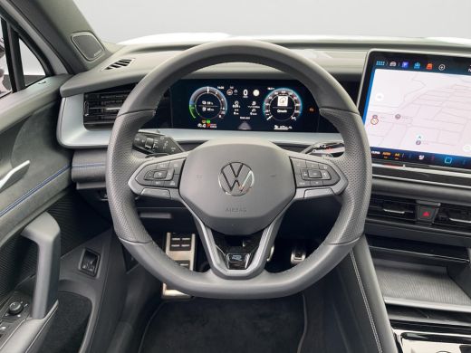 Volkswagen Tayron 1.5 eHybrid R-Line Edition | Wordt verwacht | Trekhaak | Pano | IQ.Light | Harman-Kardon | ActivLease financial lease