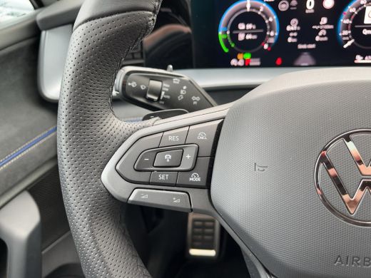 Volkswagen Tayron 1.5 eHybrid R-Line Edition | Wordt verwacht | Trekhaak | Pano | IQ.Light | Harman-Kardon | ActivLease financial lease