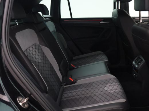 Volkswagen Tiguan 1.5 TSI R-LINE + VIRTUAL COCKPIT | ADAPTIVE CRUISE | 19 INCH ActivLease financial lease