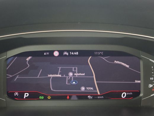 Volkswagen Tiguan 1.5 TSI R-LINE + VIRTUAL COCKPIT | ADAPTIVE CRUISE | 19 INCH ActivLease financial lease