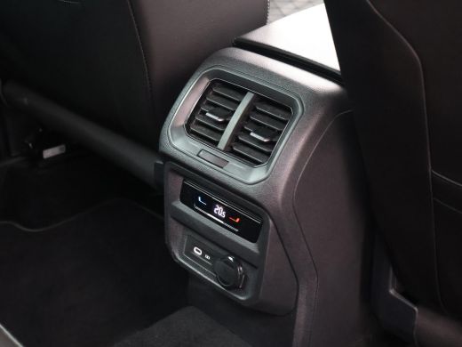 Volkswagen Tiguan 1.5 TSI R-LINE + VIRTUAL COCKPIT | ADAPTIVE CRUISE | 19 INCH ActivLease financial lease