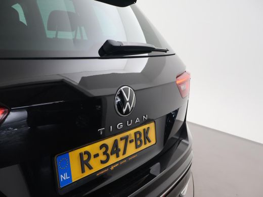 Volkswagen Tiguan 1.5 TSI R-LINE + VIRTUAL COCKPIT | ADAPTIVE CRUISE | 19 INCH ActivLease financial lease