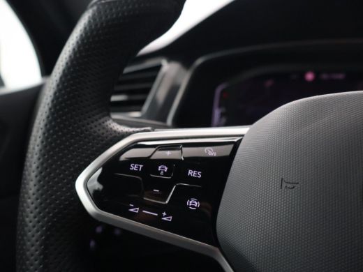 Volkswagen Tiguan 1.5 TSI R-LINE + VIRTUAL COCKPIT | ADAPTIVE CRUISE | 19 INCH ActivLease financial lease