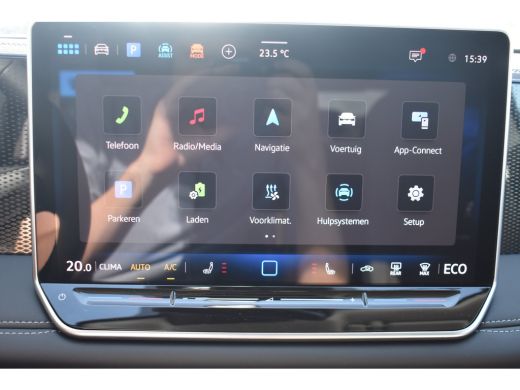 Volkswagen Tiguan Life Edition - eHybrid | 'App-Connect' draadloze smartphone integratie | Achteruitrijcamera (Rear... ActivLease financial lease