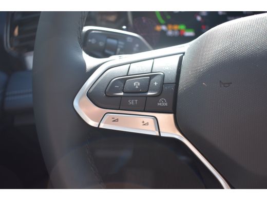 Volkswagen Tiguan Life Edition - eHybrid | 'App-Connect' draadloze smartphone integratie | Achteruitrijcamera (Rear... ActivLease financial lease