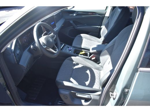 Volkswagen Tiguan Life Edition - eHybrid | 'App-Connect' draadloze smartphone integratie | Achteruitrijcamera (Rear... ActivLease financial lease