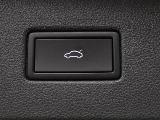 Volkswagen Tiguan | Panoramadak | Adaptive cruise | Stuur/stoel verwarming | Stoelmassage | Camera | Park assist | ... ActivLease financial lease