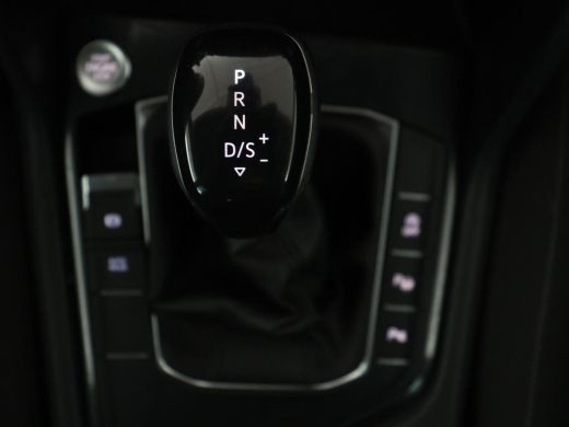 Volkswagen Tiguan | Panoramadak | Adaptive cruise | Stuur/stoel verwarming | Stoelmassage | Camera | Park assist | ... ActivLease financial lease