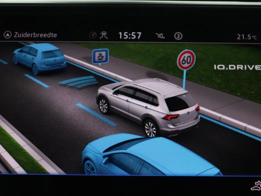 Volkswagen Tiguan | Panoramadak | Adaptive cruise | Stuur/stoel verwarming | Stoelmassage | Camera | Park assist | ... ActivLease financial lease