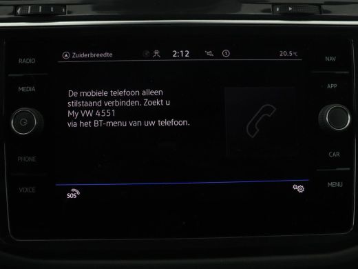 Volkswagen Tiguan | R-line | Panoramadak | Leder | Trekhaak | Adaptive cruise | Head-up | 360 camera | Park assist ... ActivLease financial lease