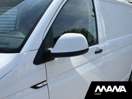 Volkswagen Transporter 2.0 TDI L1H1 Imperiaal Trekhaak Airco Carplay ActivLease financial lease