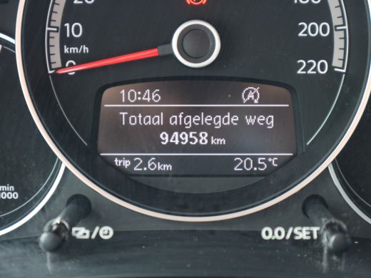 Volkswagen up! 1.0 EXECUTIVE CLIMA CAMERA CRUISE CONTROL NL AUTO ActivLease financial lease