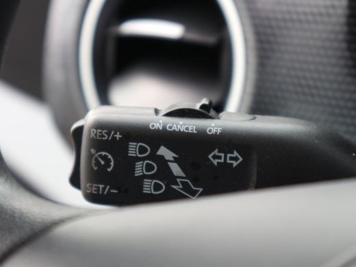 Volkswagen up! 1.0 EXECUTIVE CLIMA CAMERA CRUISE CONTROL NL AUTO ActivLease financial lease