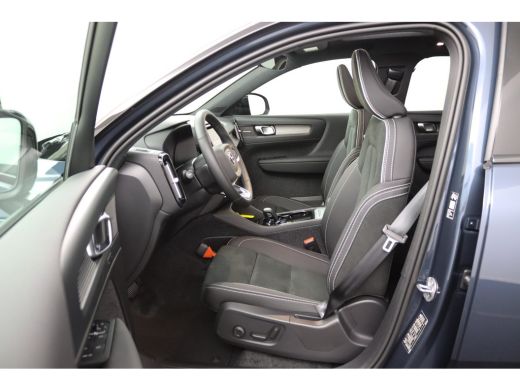 Volvo  EX40 Single Extended Ultra Black Edition Europa 82 kWh | Snel Beschikbaar | Panoramadak | Harman/Kardo... ActivLease financial lease