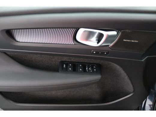 Volvo  EX40 Single Extended Ultra Black Edition Europa 82 kWh | Snel Beschikbaar | Panoramadak | Harman/Kardo... ActivLease financial lease