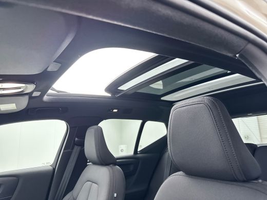 Volvo  EX40 Single Motor Extended Range 82kWh Plus | 19" | Panoramadak| Harman Kardon | 360 Camera | Getint G... ActivLease financial lease