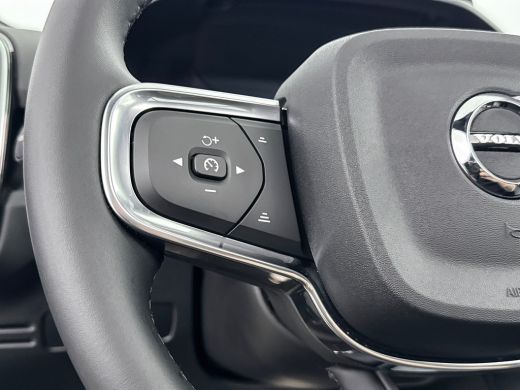 Volvo  EX40 Single Motor Extended Range Plus Black Ed. 82 kWh | 20" | Panoramadak | 360 Camera | Harman Kardo... ActivLease financial lease