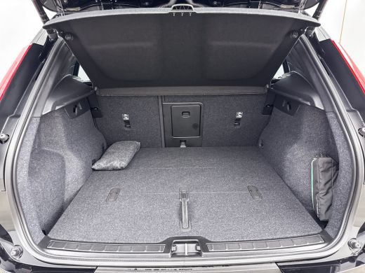 Volvo  EX40 Single Motor Extended Range Plus Black Ed. 82 kWh | 20" | Panoramadak | 360 Camera | Harman Kardo... ActivLease financial lease