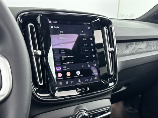 Volvo  EX40 Single Motor Extended Range Plus Black Ed. 82 kWh | 20" | Panoramadak | 360 Camera | Harman Kardo... ActivLease financial lease