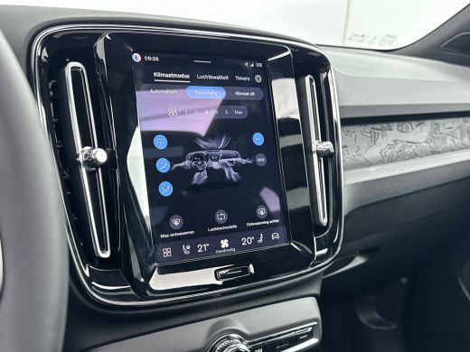 Volvo  EX40 Single Motor Extended Range Plus Black Ed. 82 kWh | 20" | Panoramadak | 360 Camera | Harman Kardo... ActivLease financial lease