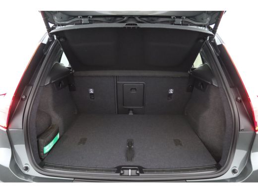 Volvo  EX40 Single Motor Extended Range Ultra Europa 82 kWh | Snel Beschikbaar | Panoramadak | 360&deg; Camera | ... ActivLease financial lease