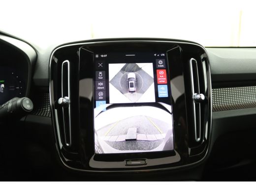 Volvo  EX40 Single Motor Extended Range Ultra Europa 82 kWh | Snel Beschikbaar | Panoramadak | 360&deg; Camera | ... ActivLease financial lease