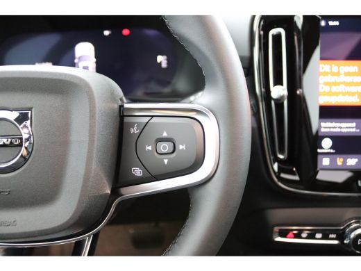 Volvo  EX40 Single Motor Extended Range Ultra Europa 82 kWh | Snel Beschikbaar | Panoramadak | 360&deg; Camera | ... ActivLease financial lease