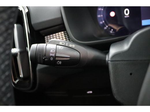 Volvo  EX40 Single Motor Extended Range Ultra Europa 82 kWh | Snel Beschikbaar | Panoramadak | 360&deg; Camera | ... ActivLease financial lease