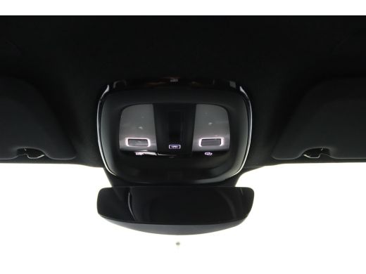 Volvo  EX40 Single Motor Extended Range Ultra Europa 82 kWh | Snel Beschikbaar | Panoramadak | 360&deg; Camera | ... ActivLease financial lease