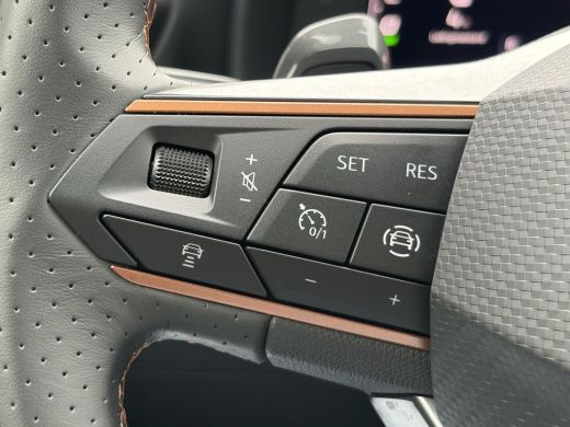 CUPRA Formentor 1.4 e-Hybrid Performance / PHEV / 19" Velgen / 3 fasen Laden / Camera / Apple Carplay / Android A... ActivLease financial lease