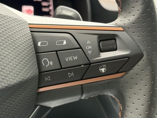 CUPRA Formentor 1.4 e-Hybrid Performance / PHEV / 19" Velgen / 3 fasen Laden / Camera / Apple Carplay / Android A... ActivLease financial lease