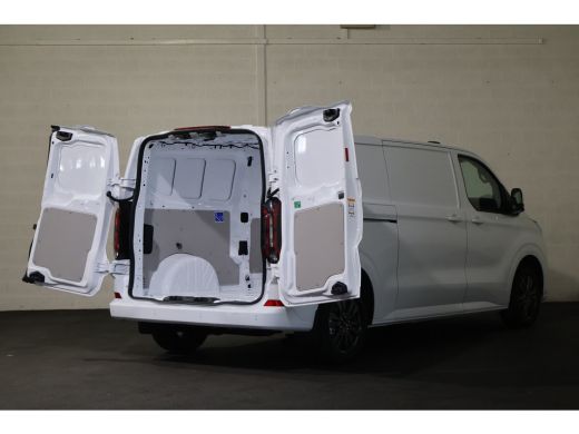 Ford E-Transit Custom L2 H1 Limited 71 kWh B&O Sound ActivLease financial lease