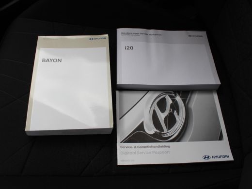 Hyundai Bayon 1.0 T-GDI Comfort Smart / Navigatie + Apple Carplay/Android Auto / Cruise Control / Achteruitrijc... ActivLease financial lease