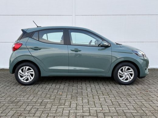 Hyundai i10 1.0 Comfort Smart / Navigatie / Camera / Apple Carplay & Android Auto / Bluetooth / Airco / ActivLease financial lease