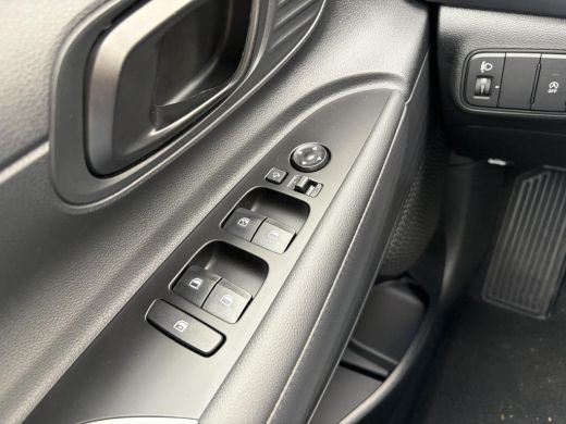 Hyundai i20 1.0 T-GDI Comfort Nieuw uit voorraad leverbaar | 16-inch lichtmetalen velgen | Achteruitrijcamera... ActivLease financial lease