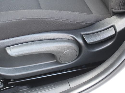 Hyundai i20 1.0 T-GDI Comfort Smart / Navigatie + Apple Carplay/Android Auto / Cruise Control / Airco / Achte... ActivLease financial lease