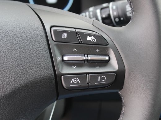 Hyundai i30 1.0 T-GDi MHEV Comfort / Navigatie + Android Auto/Apple Carplay / DAB / Climate Control / Cruise ... ActivLease financial lease
