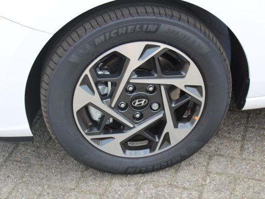 Hyundai i30 1.0 T-GDi MHEV Comfort / Navigatie + Android Auto/Apple Carplay / DAB / Climate Control / Cruise ... ActivLease financial lease